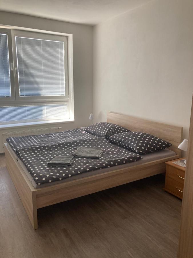 Apartman Edita - Byt S Terasou A Parkovacim Stanim, Topolova, Olomouc Διαμέρισμα Εξωτερικό φωτογραφία